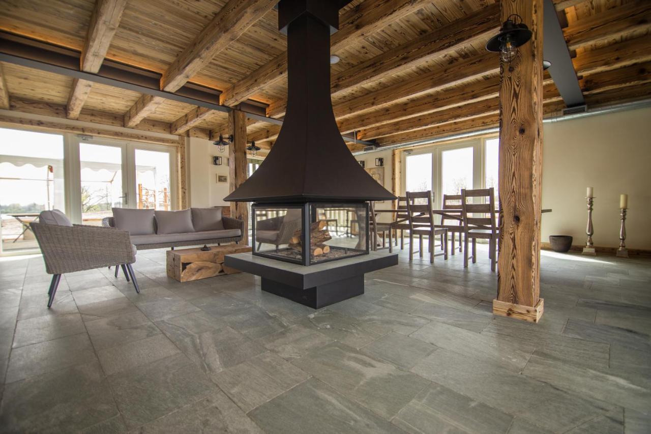 Palaima Hotel Anykščiai Buitenkant foto