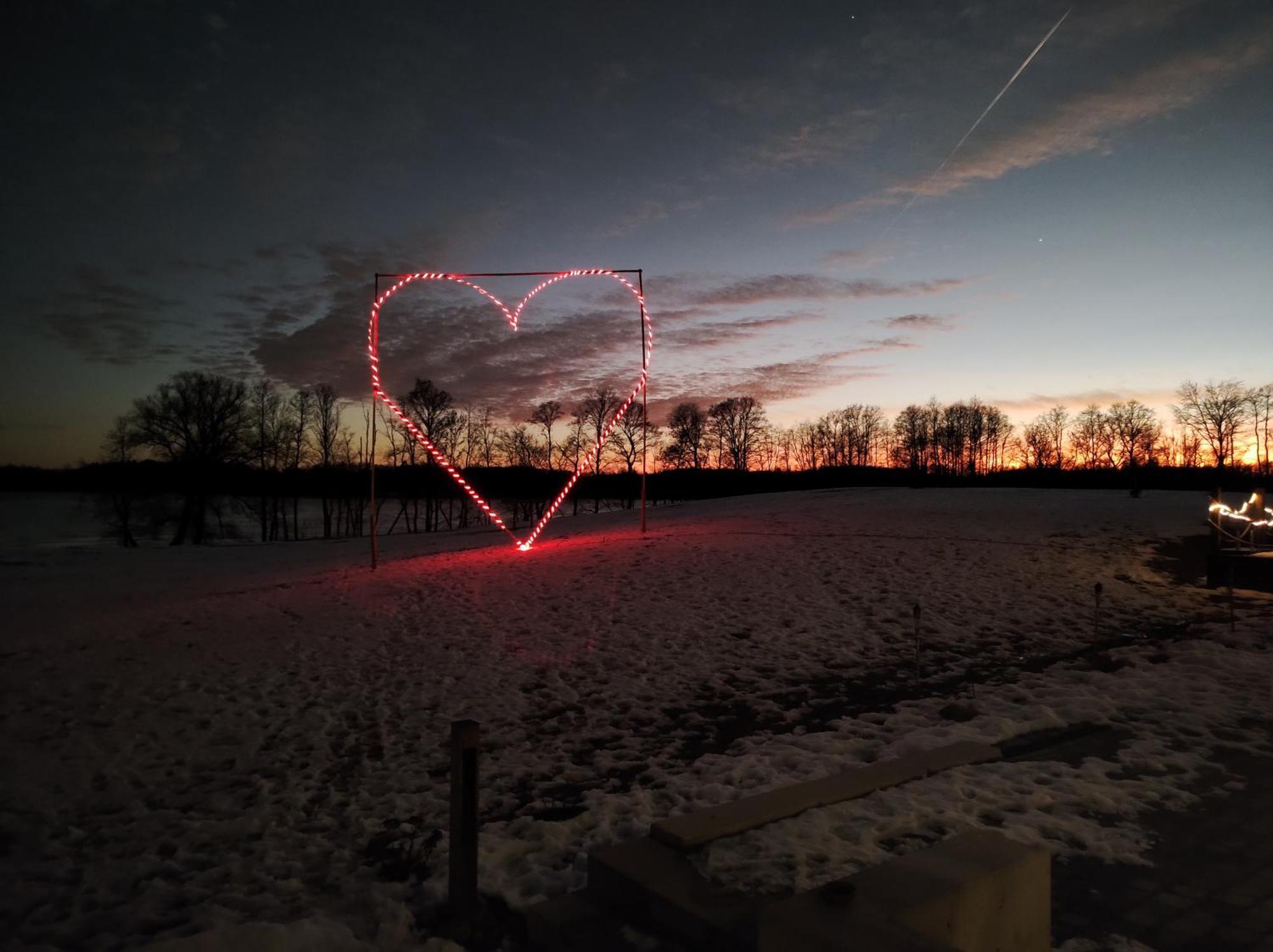 Palaima Hotel Anykščiai Buitenkant foto
